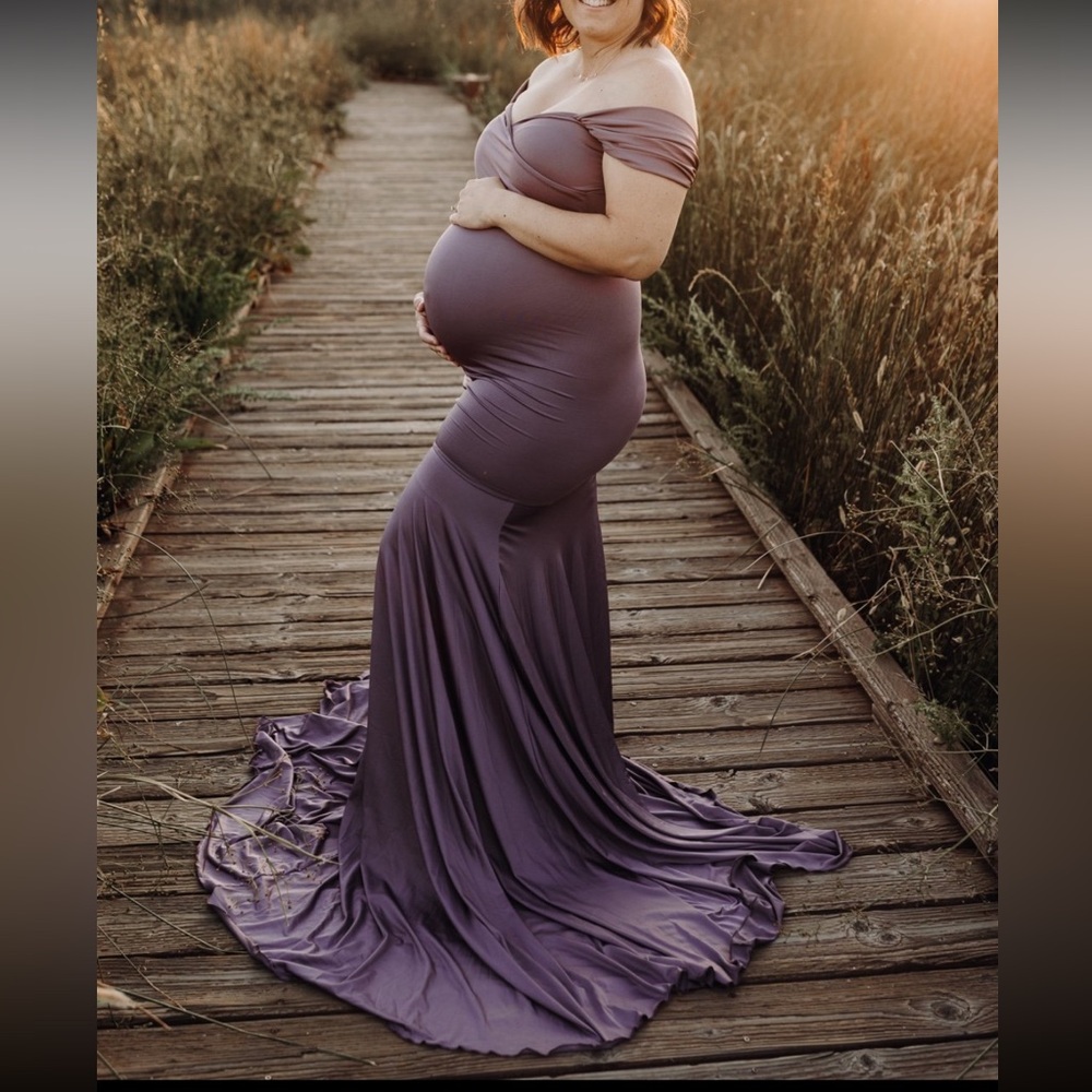 Like New Chicaboo Maternity Gown